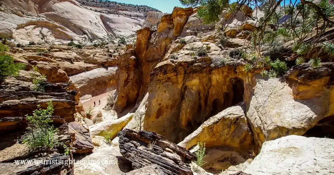 capital george national park is also best hikes place in Utah